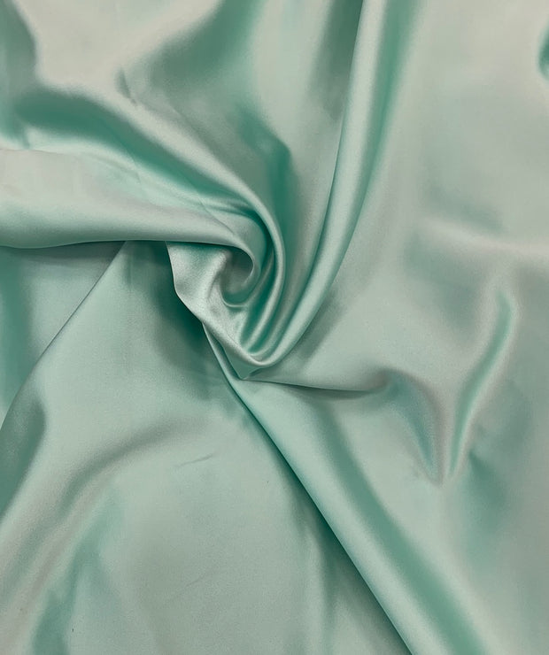 Mystique Satin / peau  de soi