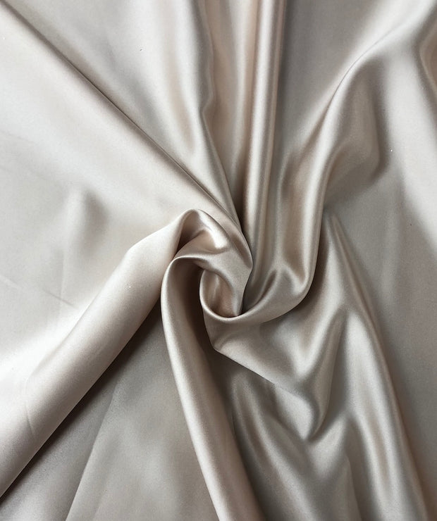 Mystique Satin / peau  de soi