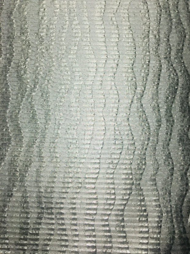 Wave metallic brocade