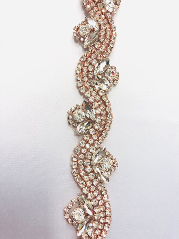 Wavy rhinesone trim