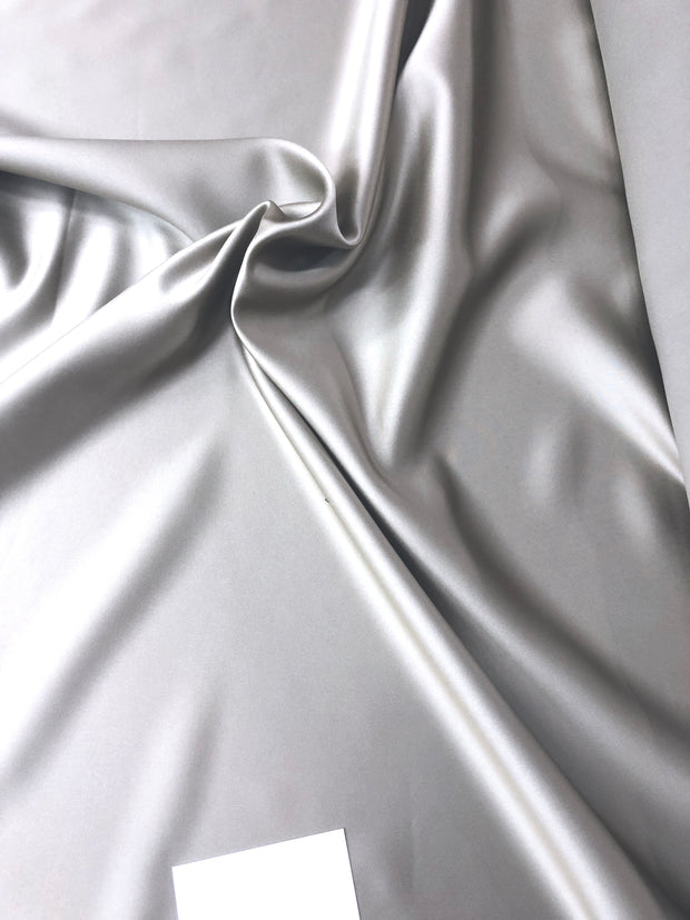 Mystique Satin / peau  de soi